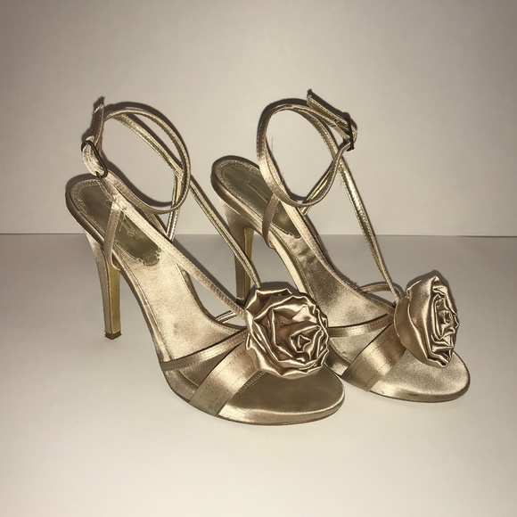 MaxStudio Satin Heels - Picture 2 of 6